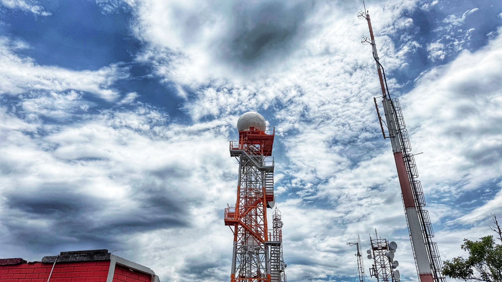 Inmet realiza visita técnica para instalação de nova estação meteorológica em Petrópolis