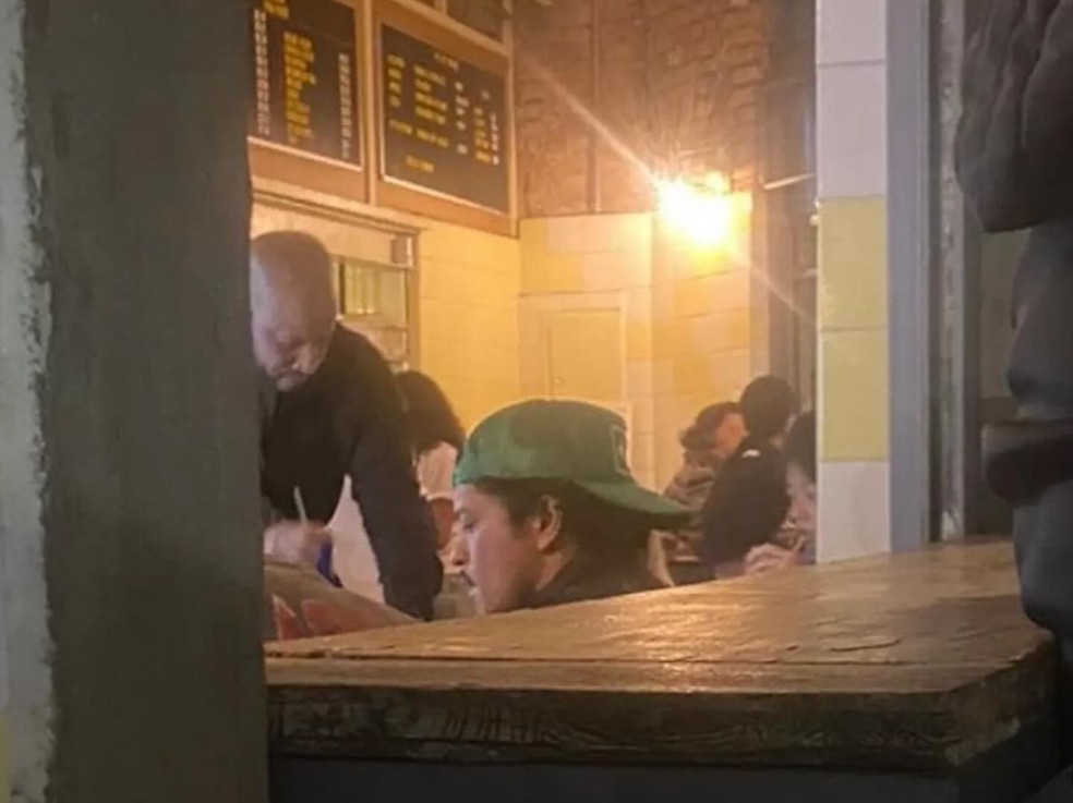 Bruno Mars no bar De Primeira, em São Paulo — Foto: Reprodução/Instagram