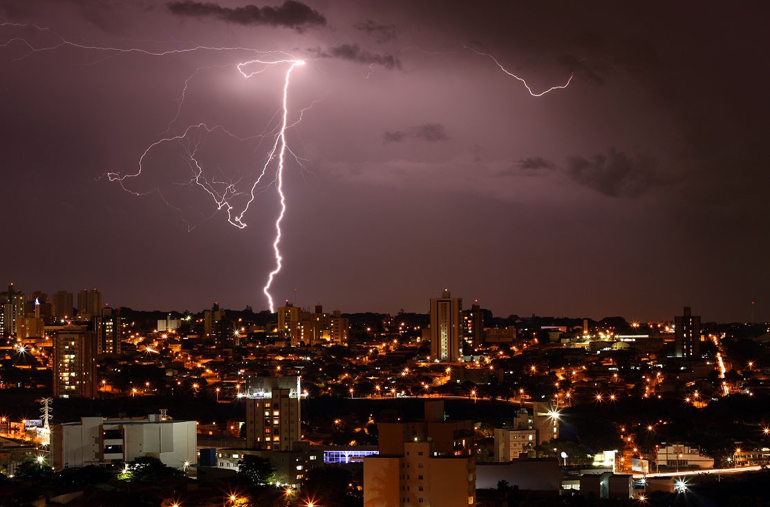 Em alerta para tempestades, região de Campinas pode ter raios, granizo e ventos de até 100 km/h
