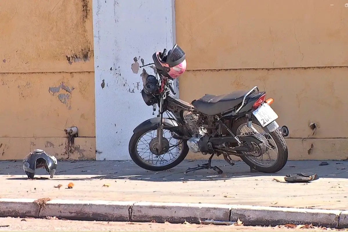Motociclista morre após ser atingido por caminhonete em cruzamento em MT 