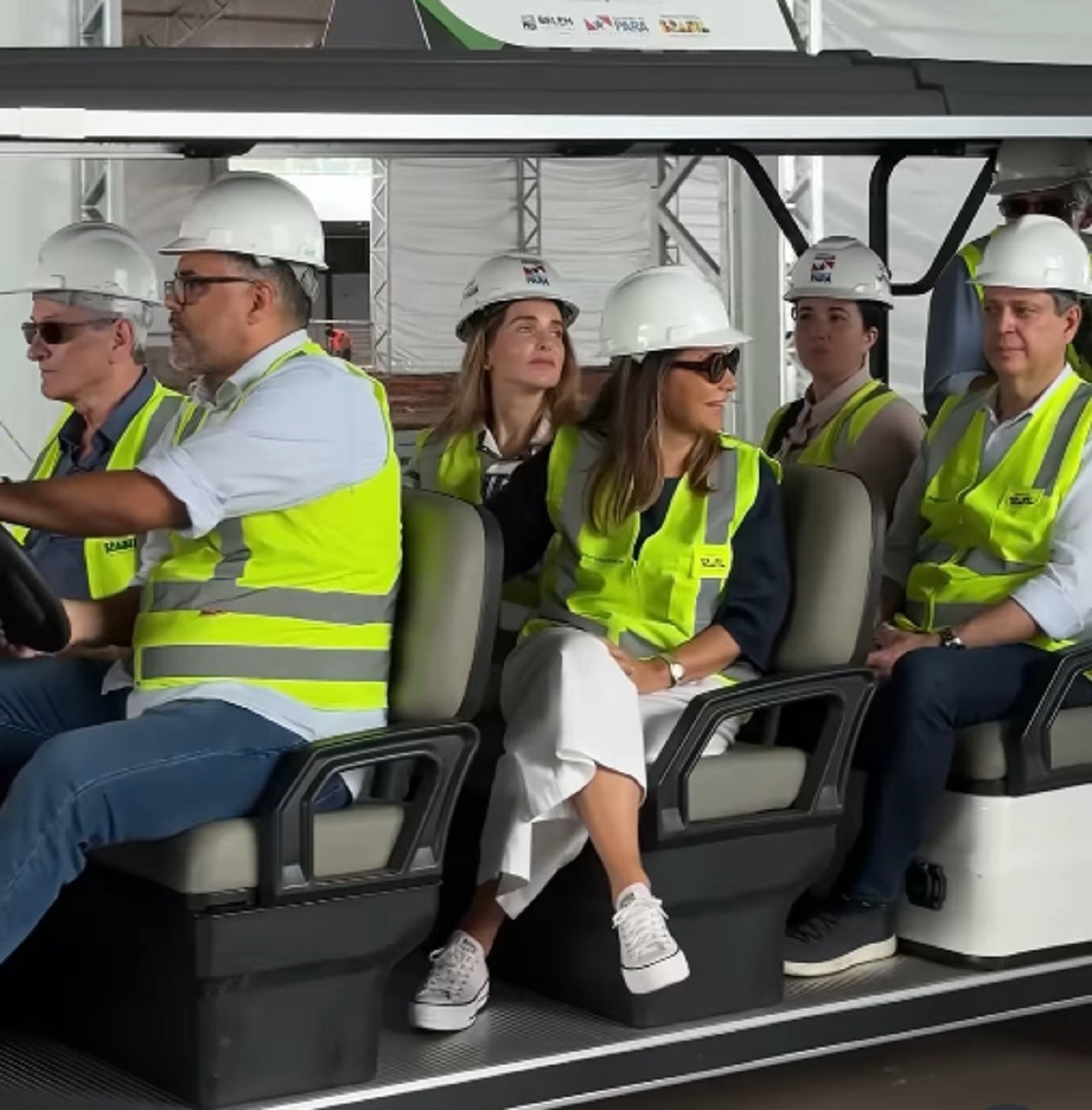 Em Belém, Janja Silva visita três obras da COP 30