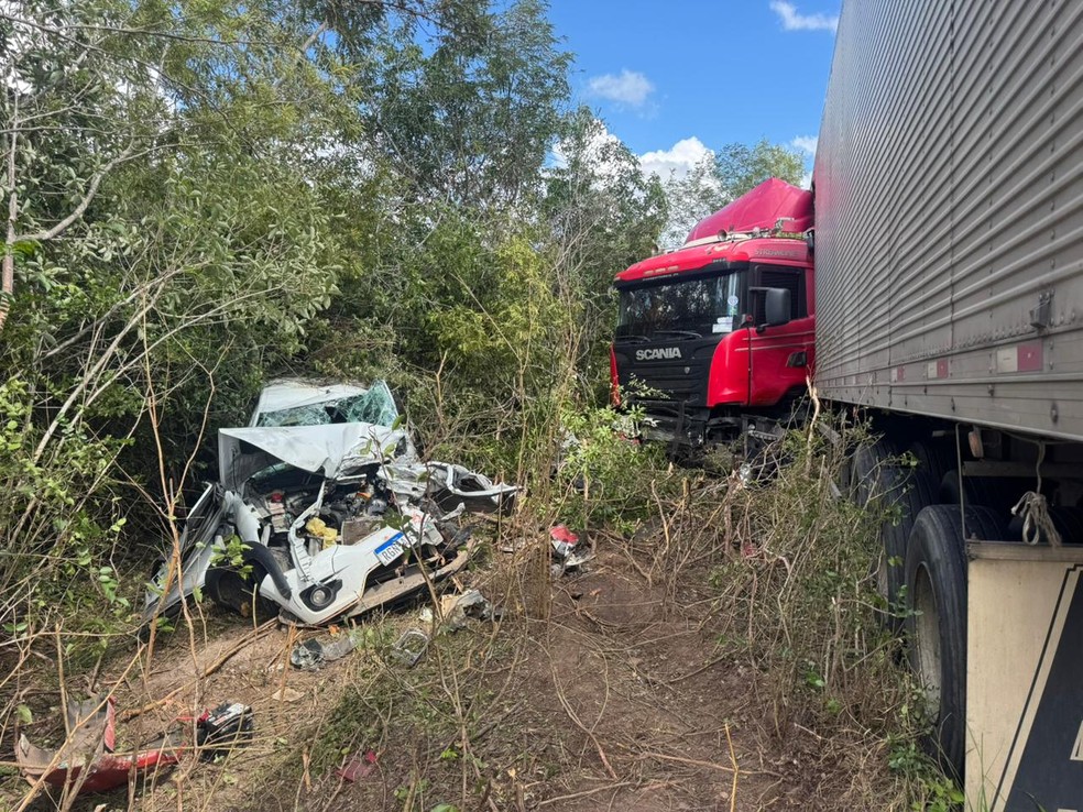 Acidente na BR-406 em Ceará-Mirim, na Grande Natal — Foto: Sérgio Henrique Santos/Inter TV Cabugi