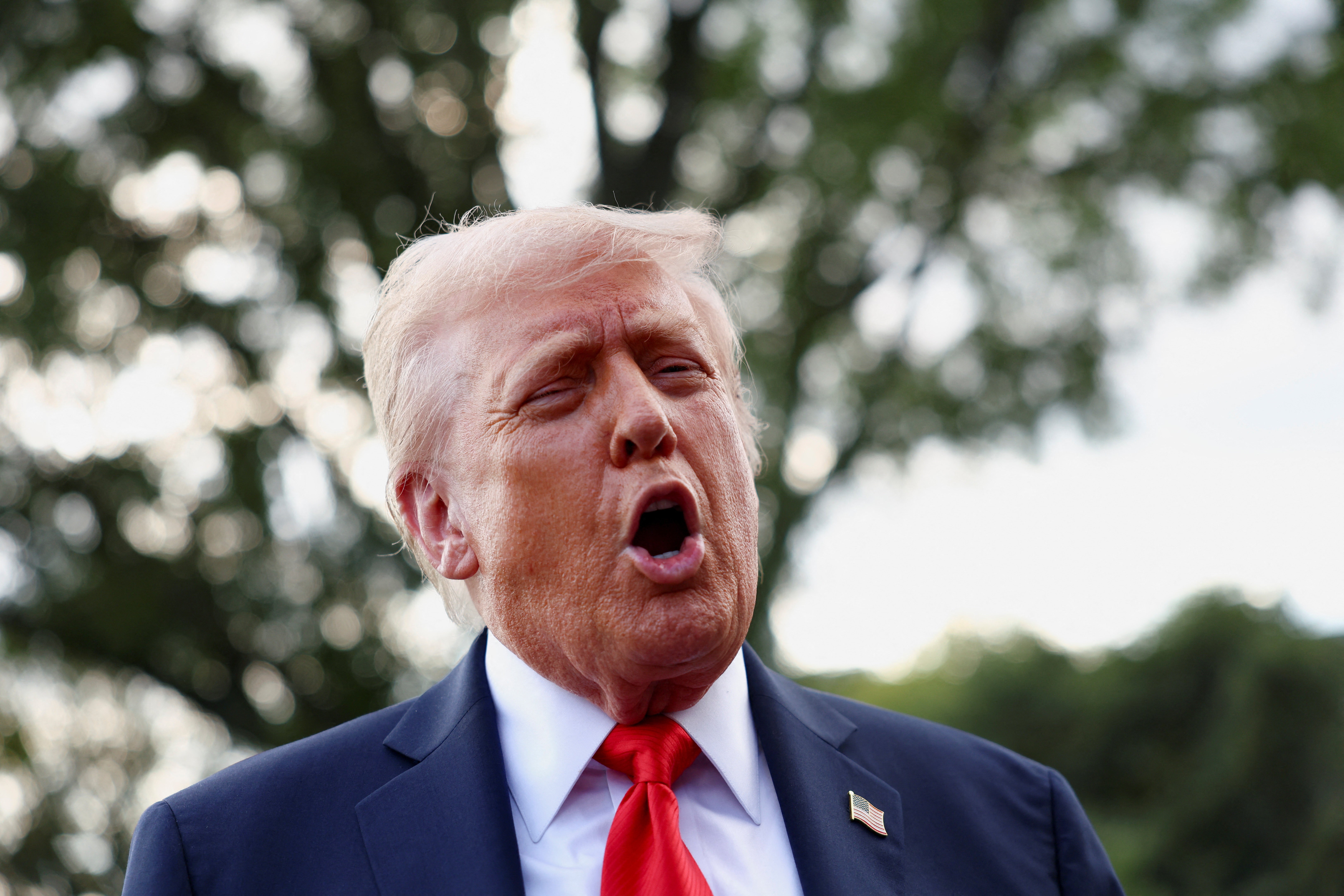 Trump diz que vai designar o movimento Antifa como uma organização terrorista