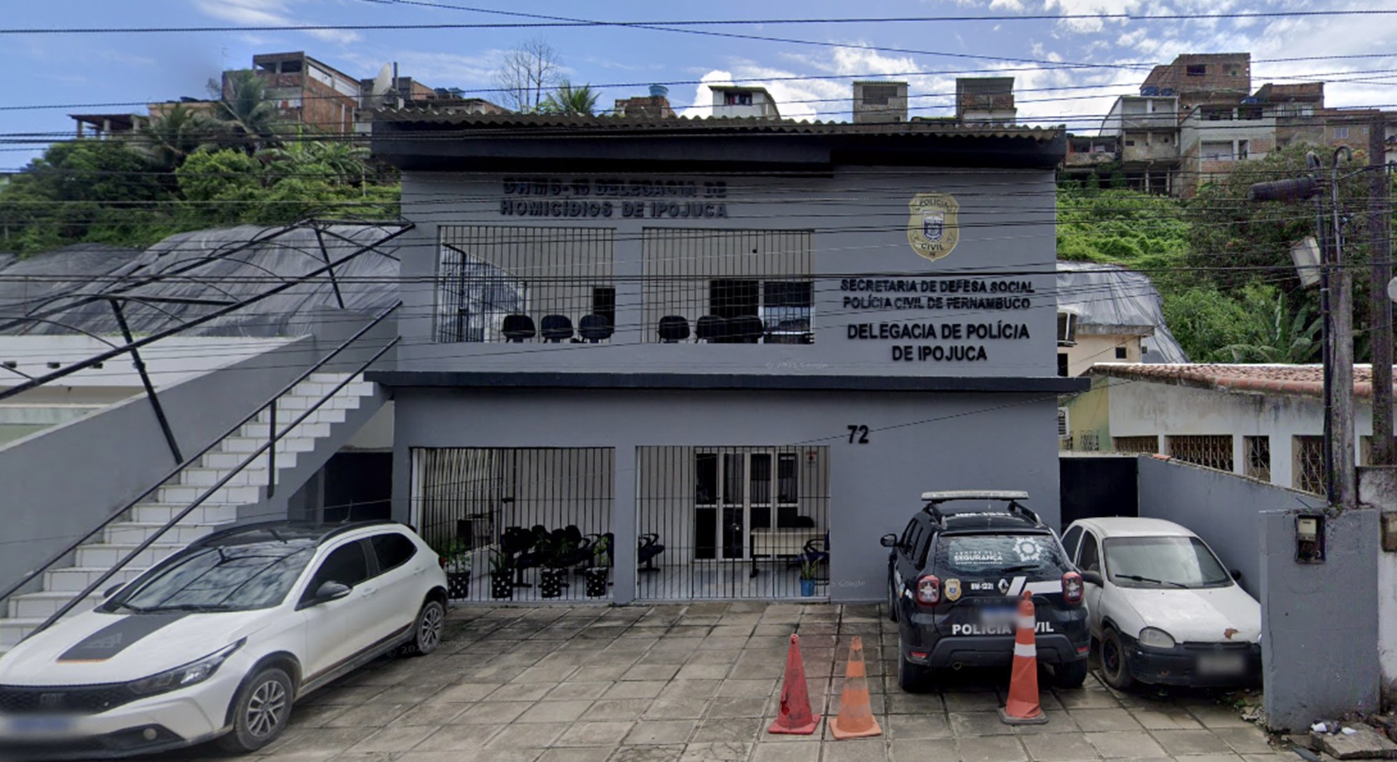 Professor de Ipojuca é hospitalizado após beber água; suspeita é que alunos colocaram remédios em garrafa