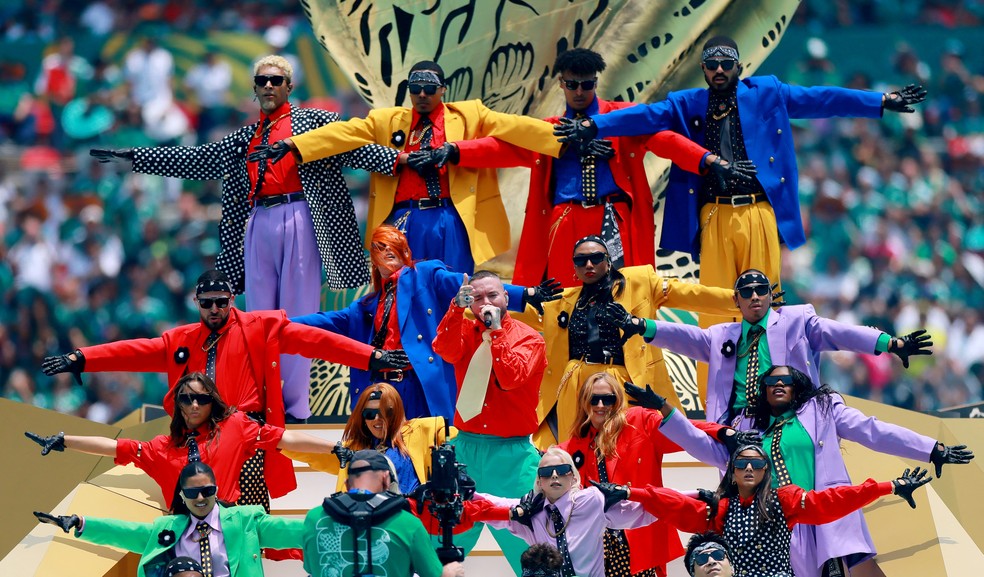 J Balvin na cerimônia de abertura da Copa do Mundo 2026, na Cidade do México, nesta quinta-feira (11) — Foto: REUTERS/Eloisa Sanchez