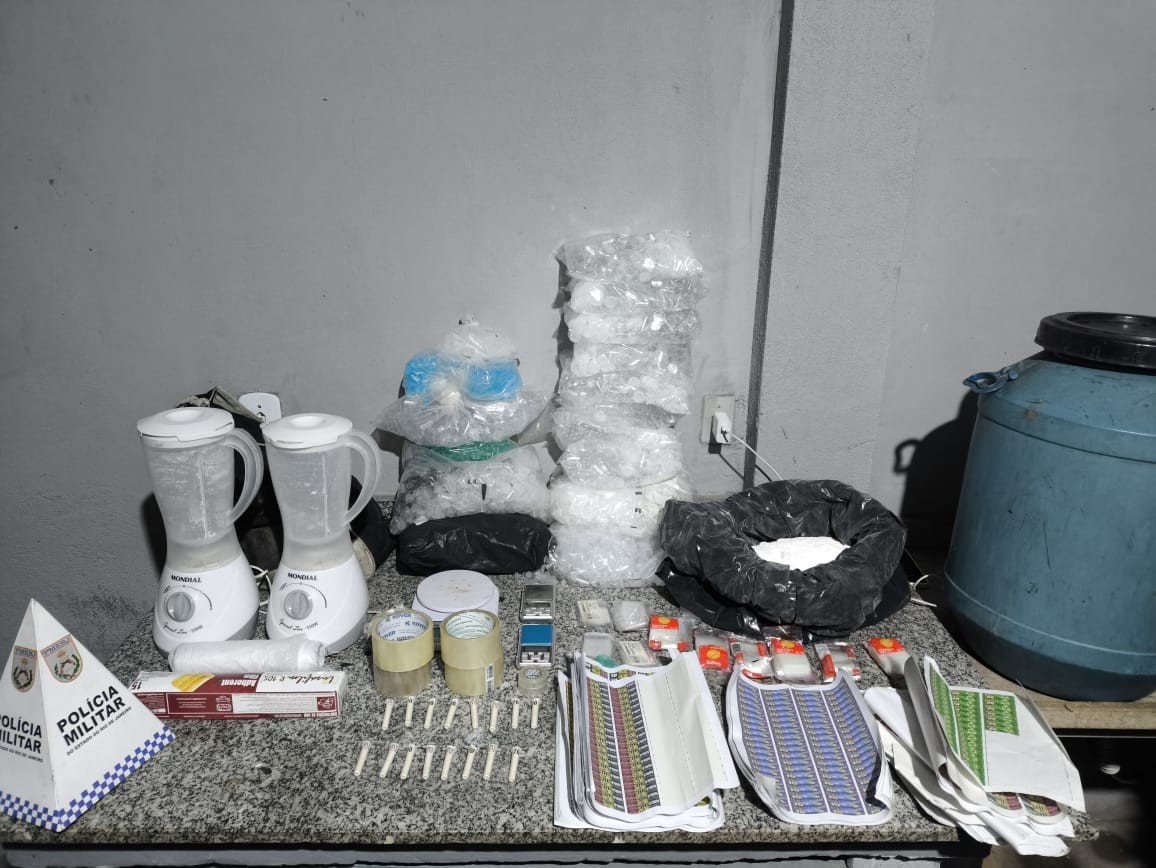 Polícia Militar prende homem suspeito de gerenciar o tráfico de drogas em Volta Redonda