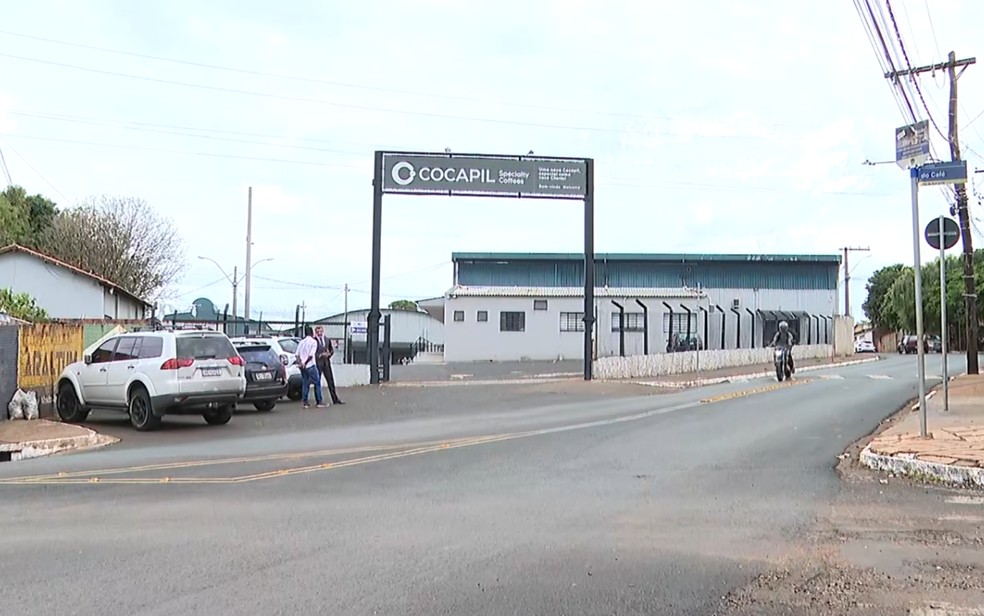 Inquérito aponta crimes de apropriação indébita e gestão temerária após desvio de sacas de café de cooperativa em Ibiraci — Foto: Reprodução EPTV