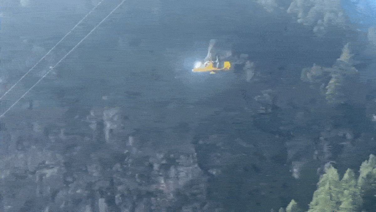 VÍDEO: Girocóptero bate contra cabos de teleférico e cai na Itália; 2 pessoas morreram