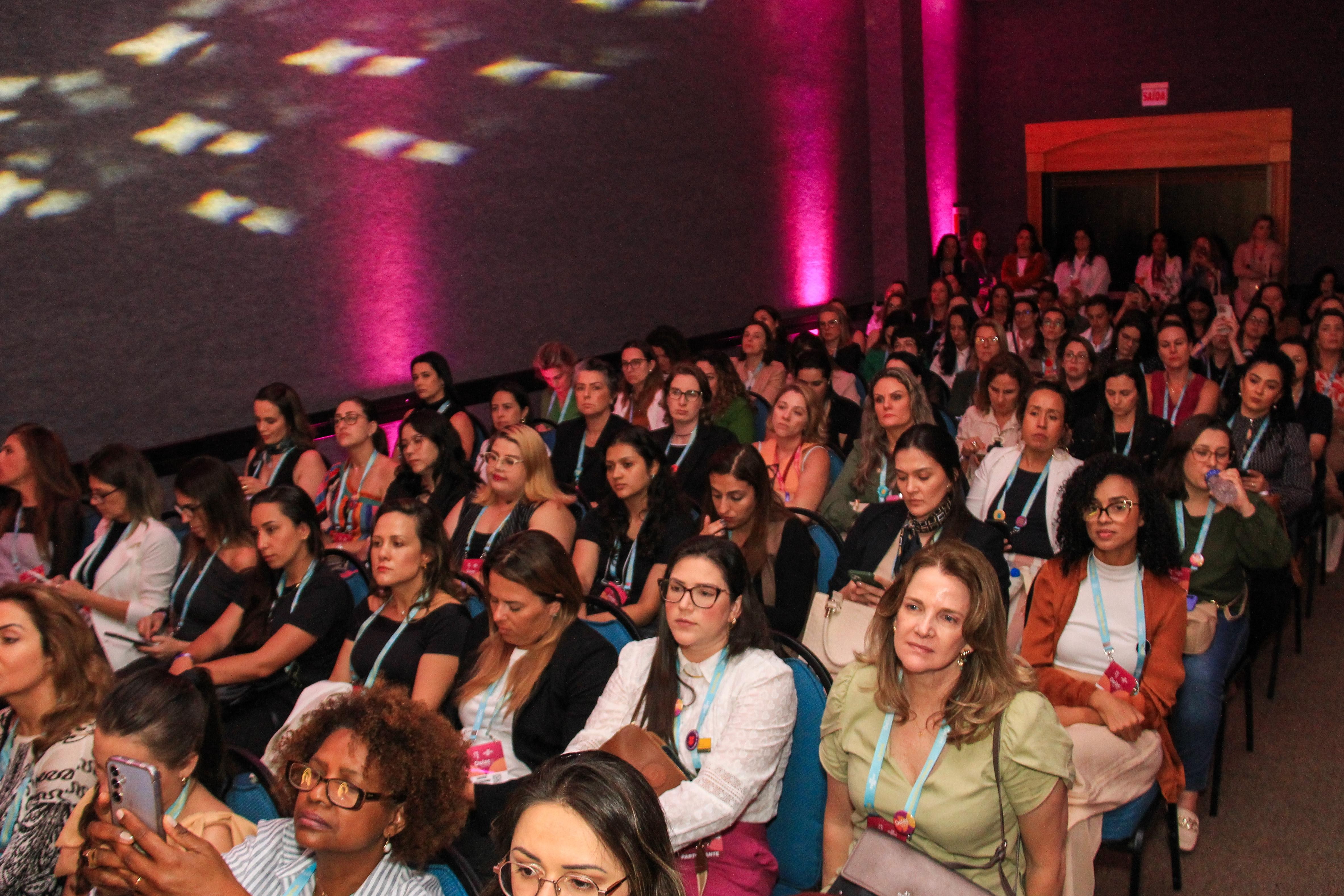 Protagonismo feminino nos negócios será destaque no Delas Summit