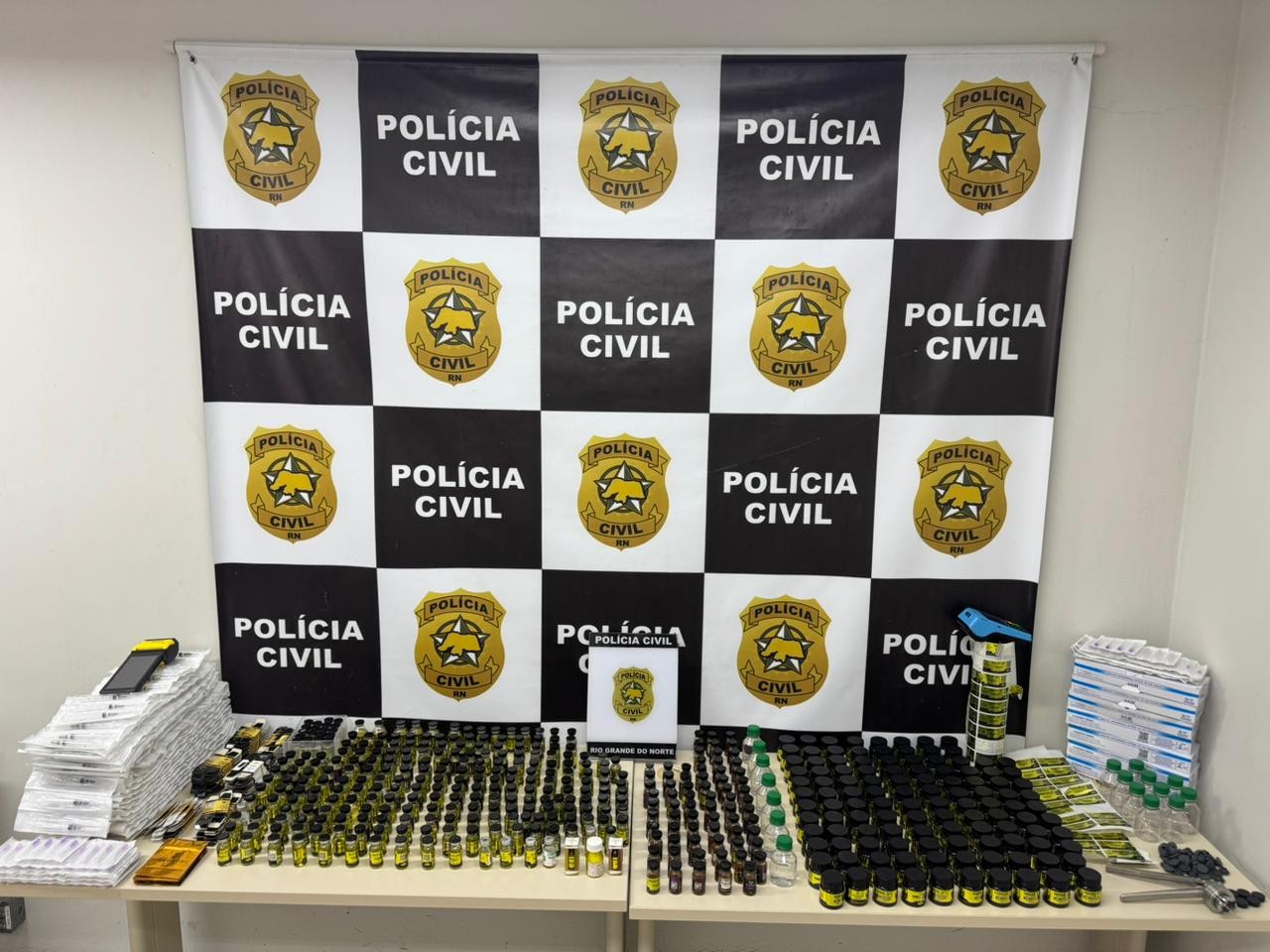 Polícia descobre laboratório clandestino de anabolizantes em Natal; suspeito é preso