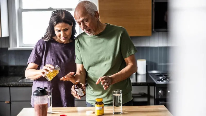5 coisas que todos deveriam saber antes de tomar suplementos alimentares