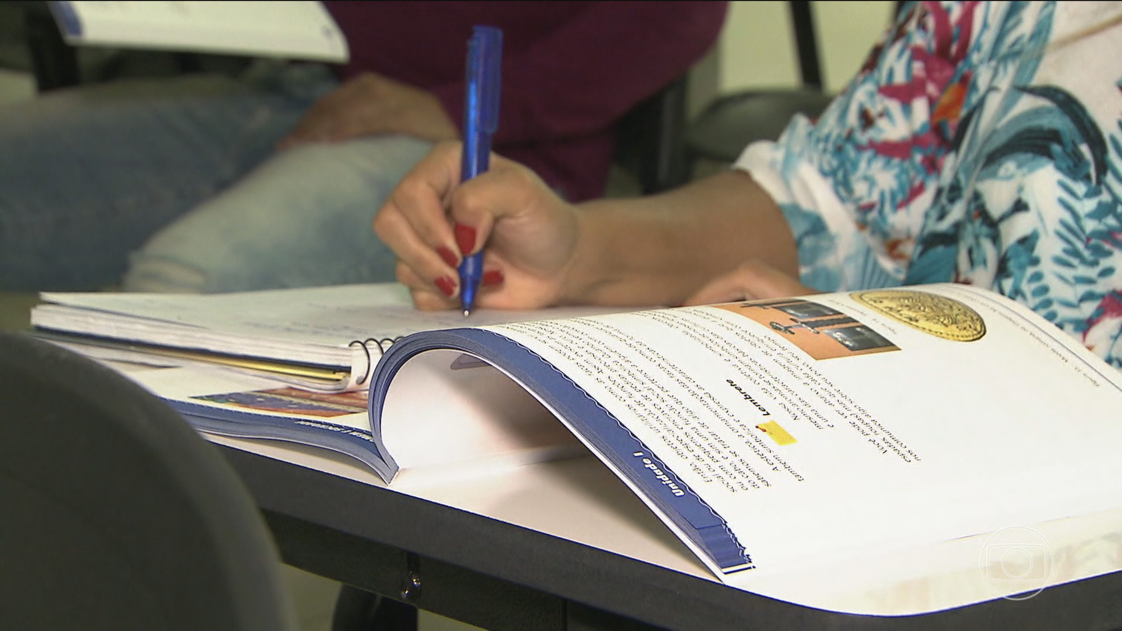 Jornal Nacional esclarece dúvidas sobre as novas regras para educação a distância