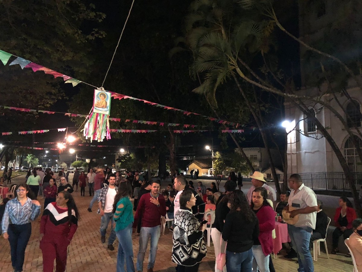 Veja a programação das festas juninas em Divinópolis e região