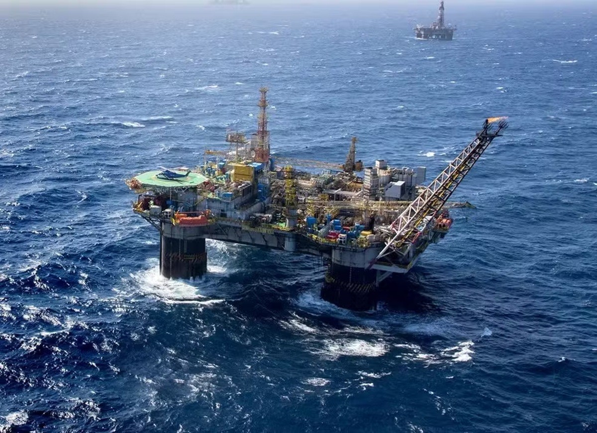 Bacia de Campos registra maior produção de petróleo e gás dos últimos cinco anos, aponta estudo