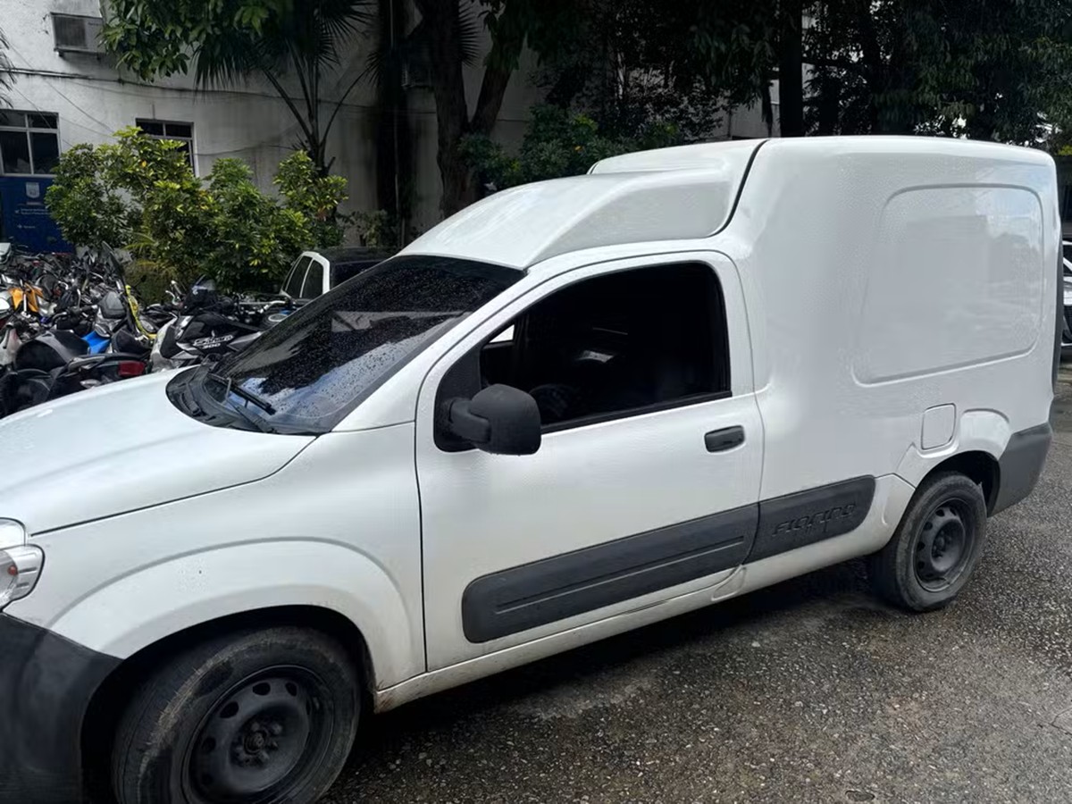 Caminhoneiro é sequestrado por assaltantes na BR-232; três homens são presos após perseguição policial