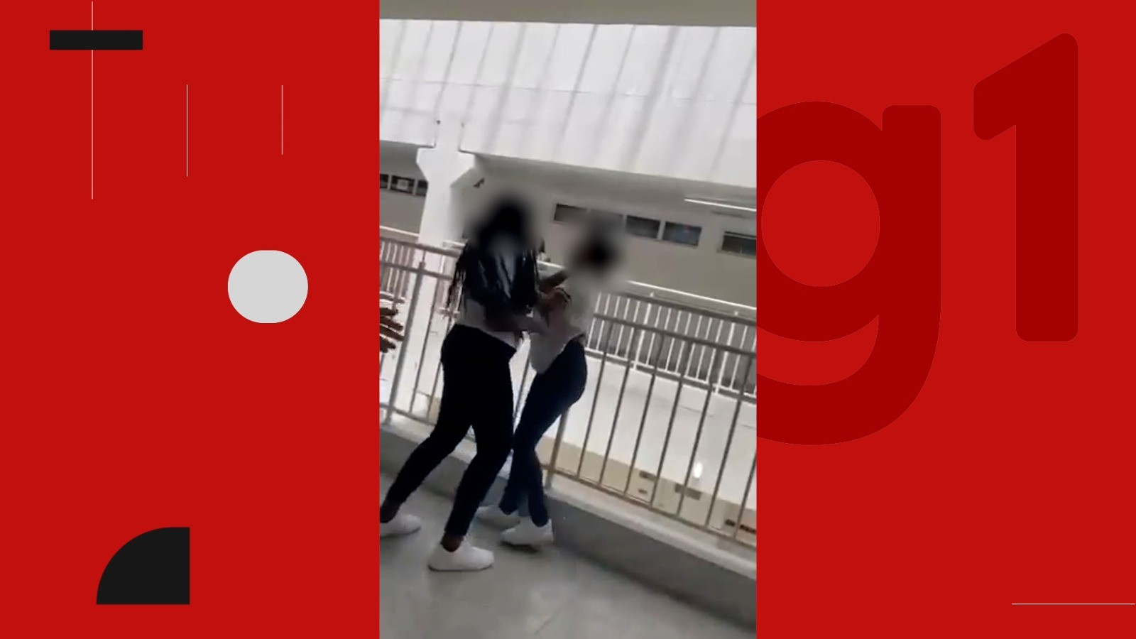 VÍDEO: Estudante é enforcada por outra durante briga dentro de escola estadual em Salvador