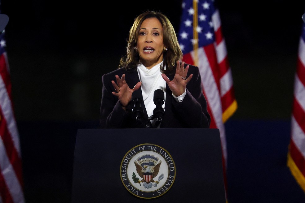 Kamala Harris faz discurso de campanha em Washington, DC, nos EUA, em 29 de outubro de 2024 — Foto: Hannah McKay/Reuters