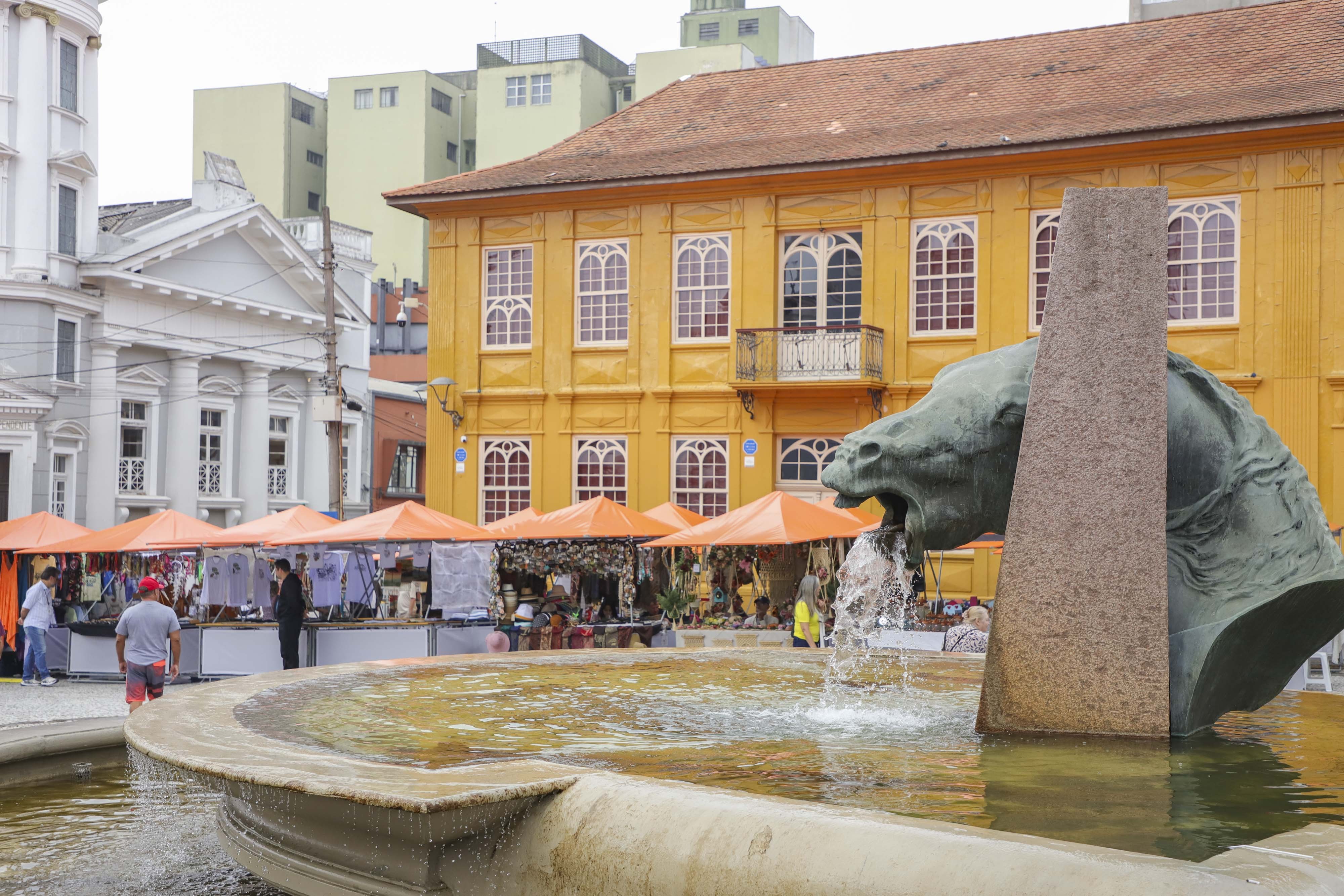 Lonely Planet elege Curitiba entre os destinos imperdíveis de 2025