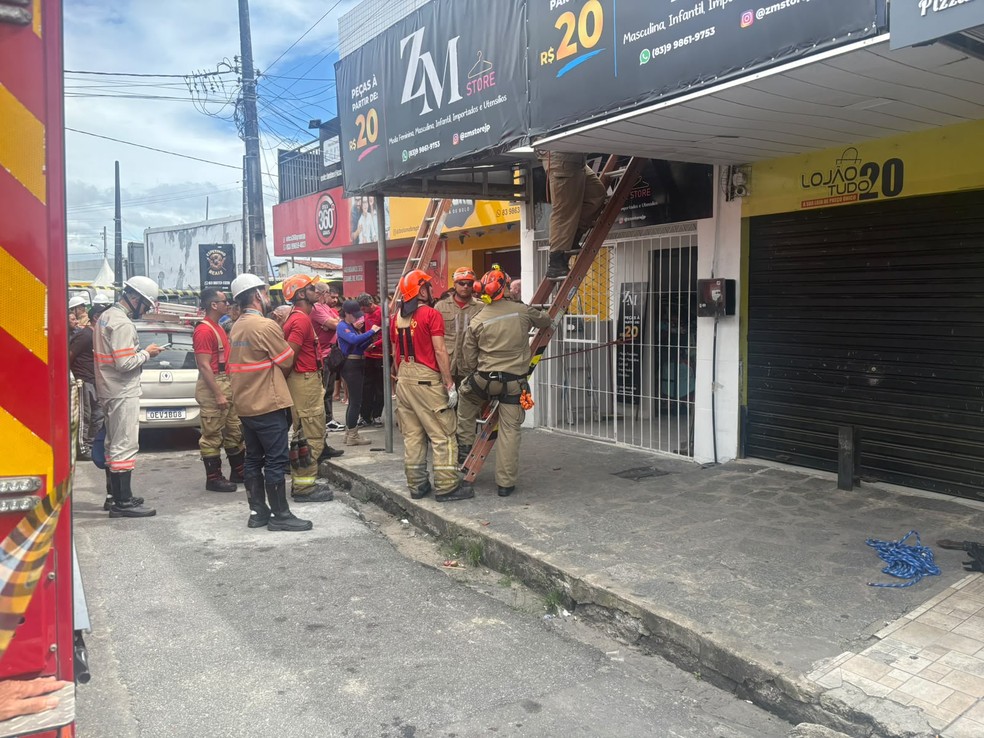 morte eletricista 0807