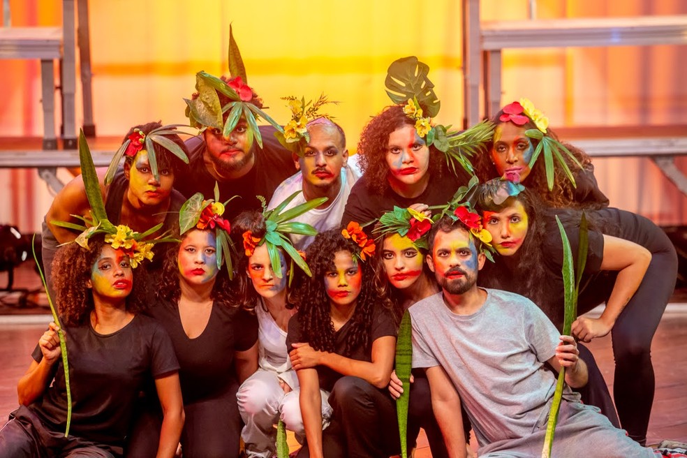 Elenco do musical "Roda Viva", comédia musical com texto de Chico Buarque — Foto: Diney Araujo