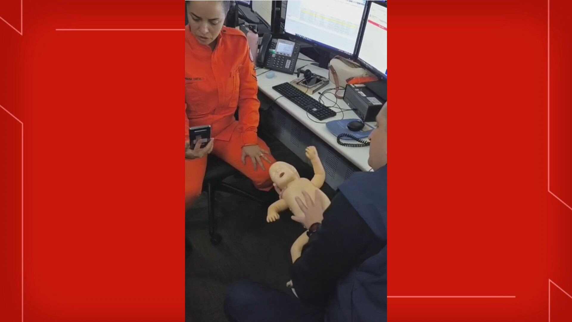 Bombeiros fazem chamada de vídeo e salvam bebê de engasgo no DF; veja VÍDEO