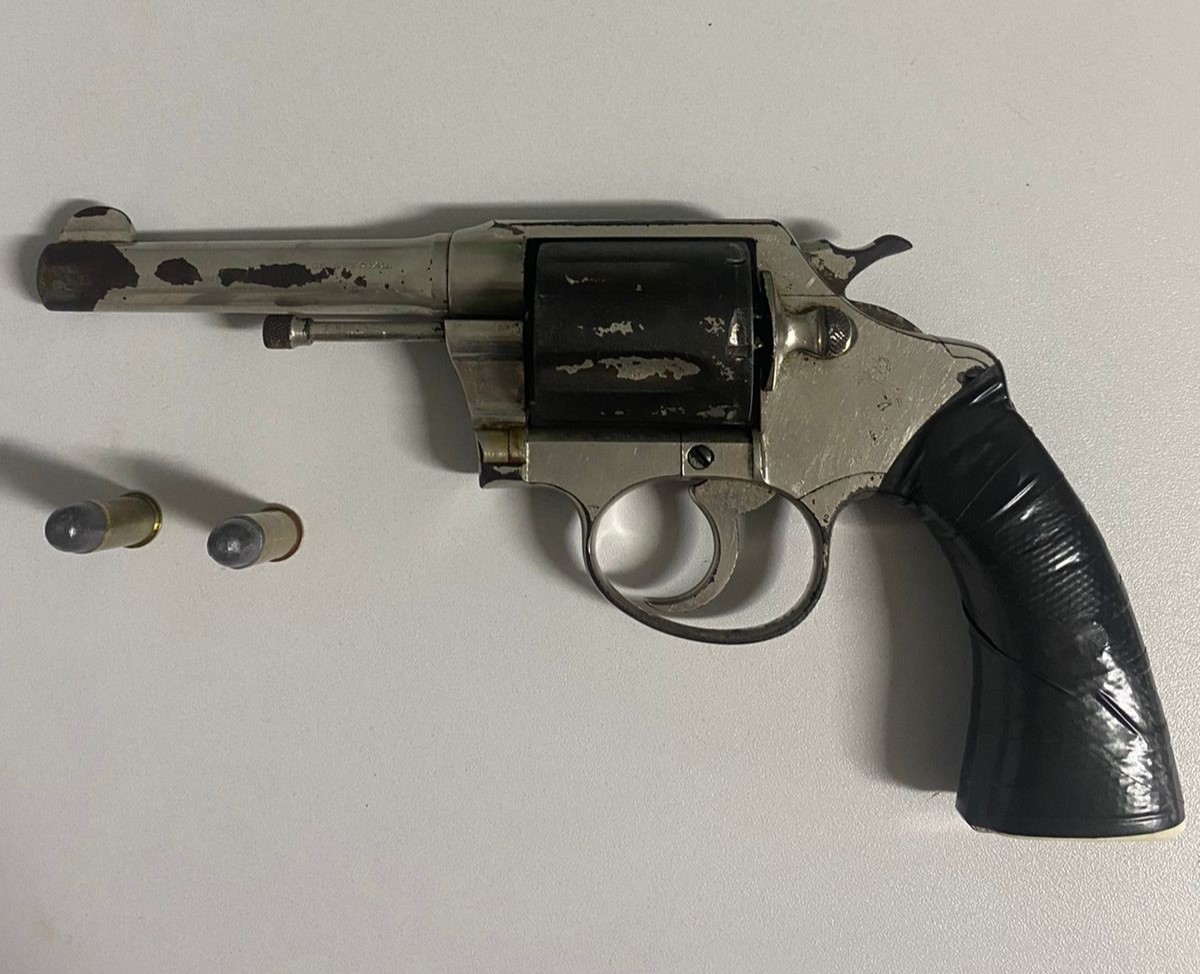 Após discussão com namorada, homem é preso por posse irregular de arma de fogo no Jardim Nova Planaltina, em Pres. Prudente
