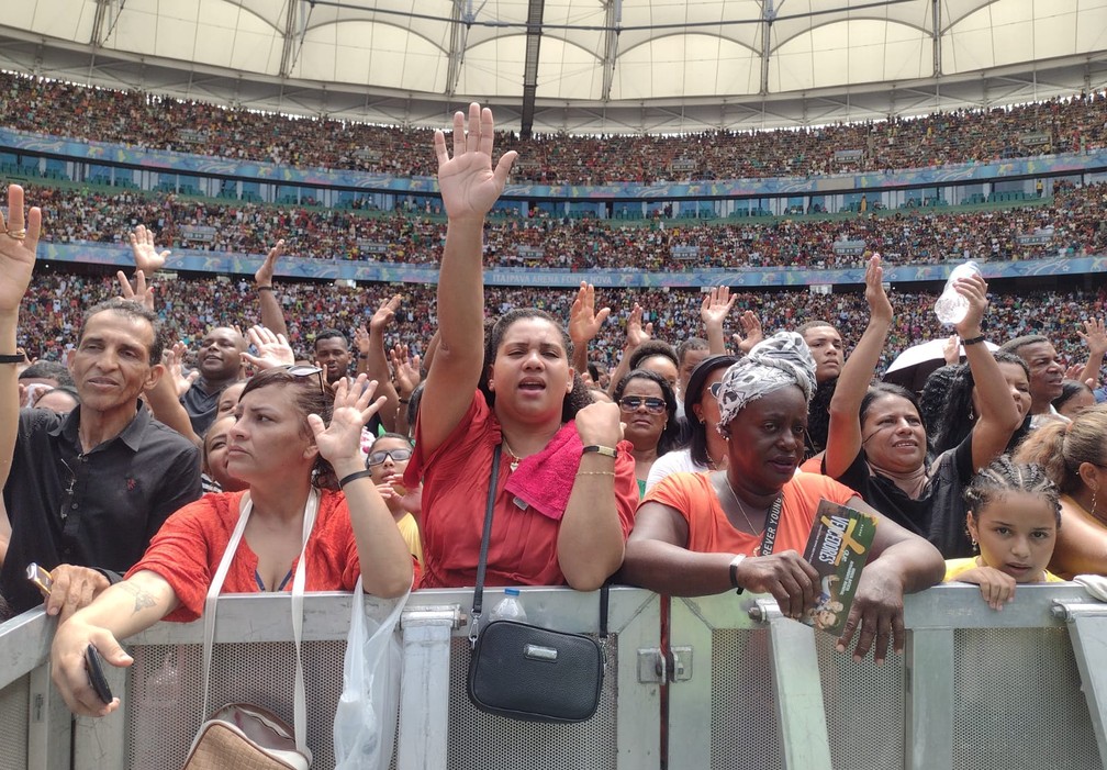 Evento religioso reúne 62 mil pessoas em Salvador; este é o maior público  registrado na Arena Fonte Nova nos últimos 10 anos, Bahia