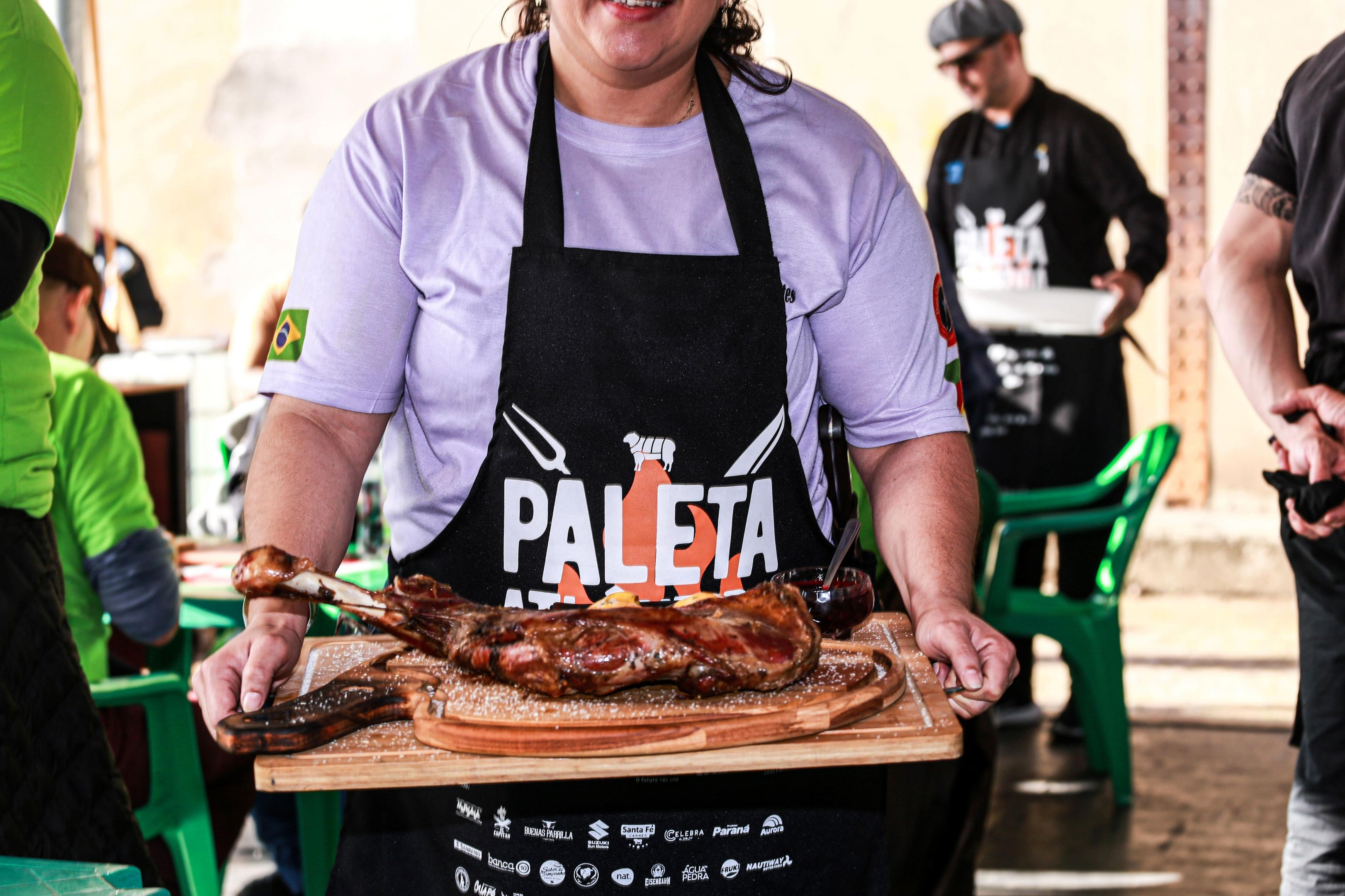 1 km de churrasco, 600 assadores e entrada grátis: como será evento no centro da Capital Mundial do Churrasco neste sábado