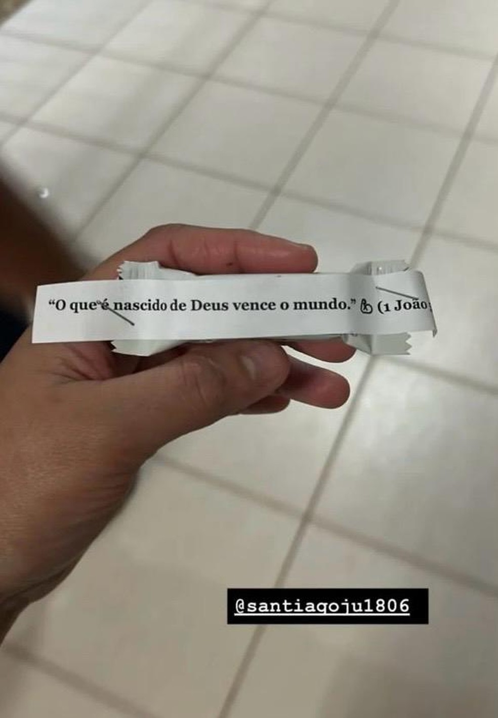 Bilhete entregue pela professora antes do crime — Foto: Reprodução/redes sociais