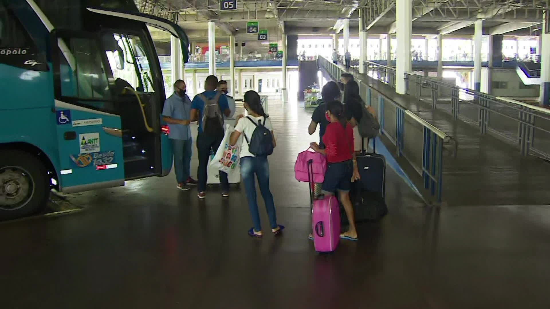 Eleitores relatam dificuldades para obter gratuidade em transporte intermunicipal para 2º turno