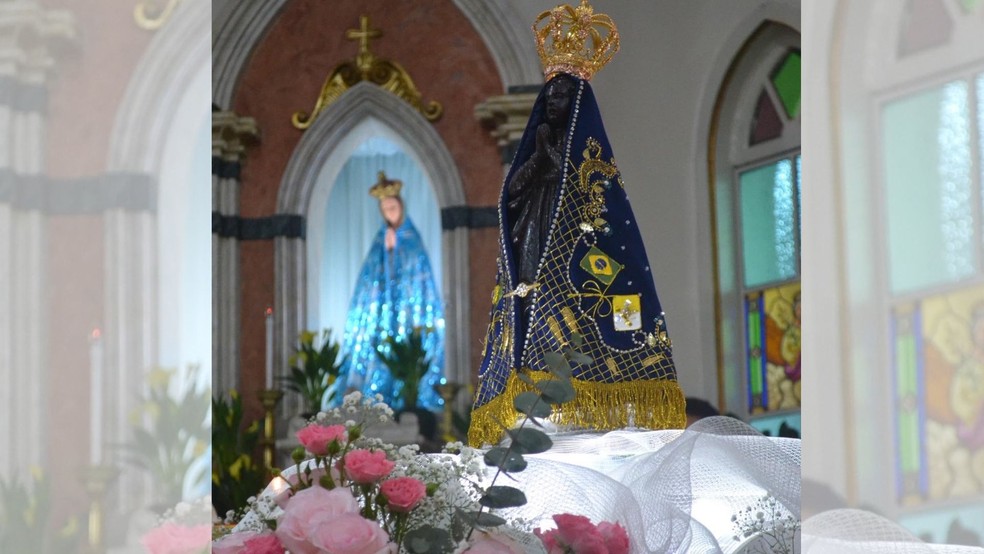 2 de 3
Imagem original de Nossa Senhora Aparecida tamb&eacute;m fica em exposi&ccedil;&atilde;o no Santu&aacute;rio em S&atilde;o Manuel &mdash; Foto: Pastoral da Comunica&ccedil;&atilde;o do Santu&aacute;rio Nossa Senhora Aparecida S&atilde;o Manuel