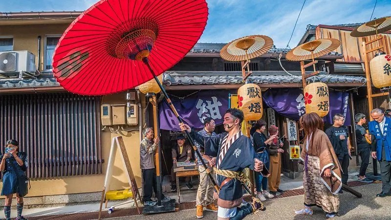 O significado secreto dos guarda-chuvas no Japão
