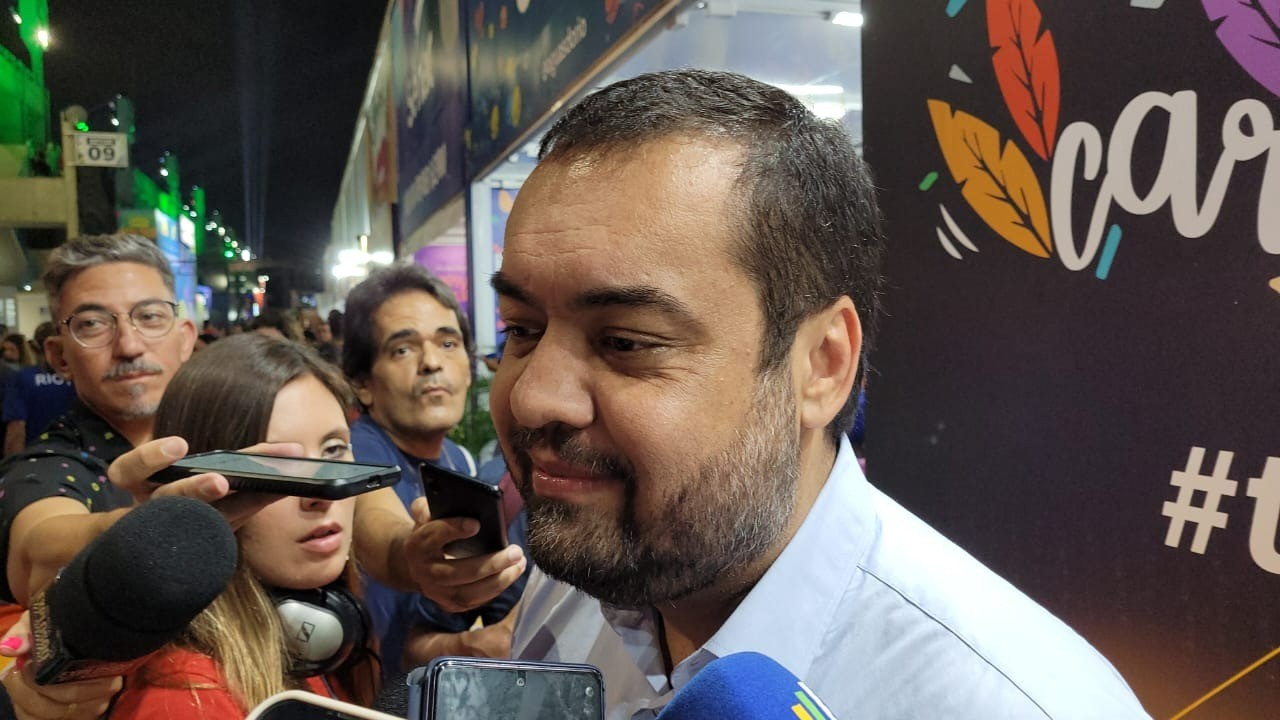 Castro pediu para não ficar 'semi-barrado' em camarote de Vorcaro na Sapucaí, diz PF