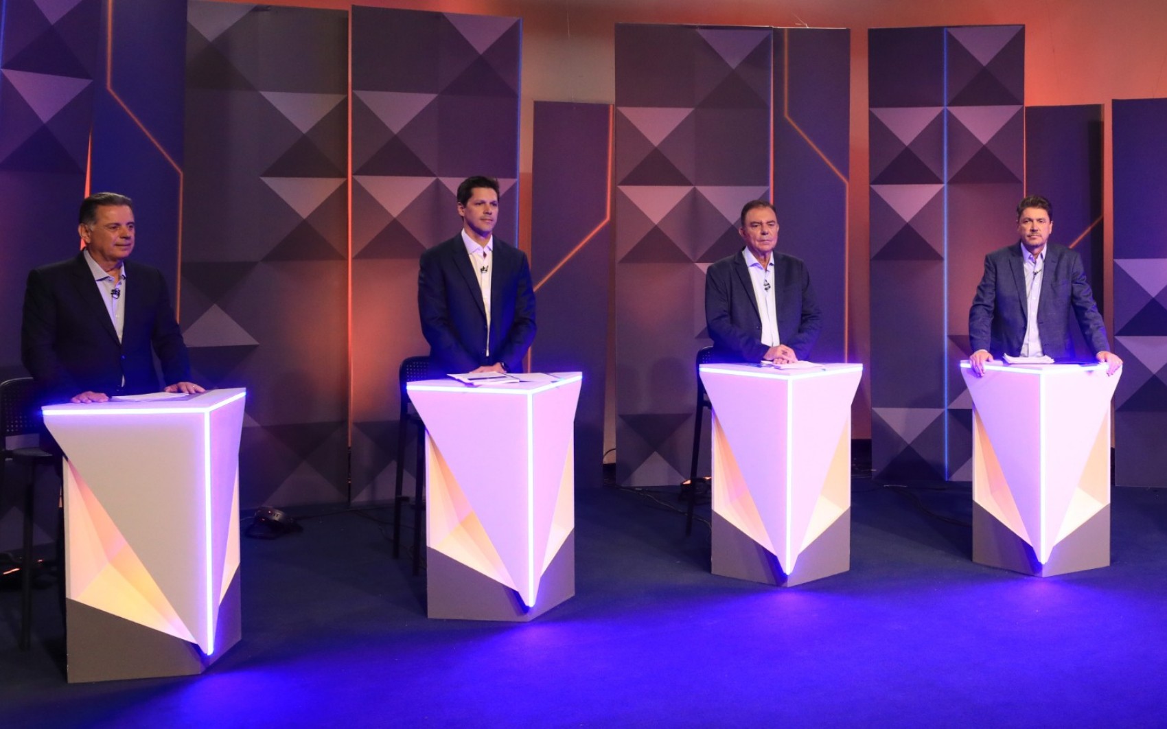 ASSISTA: Candidatos a governador de Goiás participam do debate da TV Anhanguera