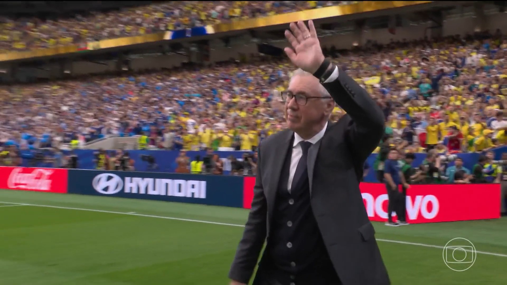 Ancelotti surpreende e garante empate do Brasil contra o Japão