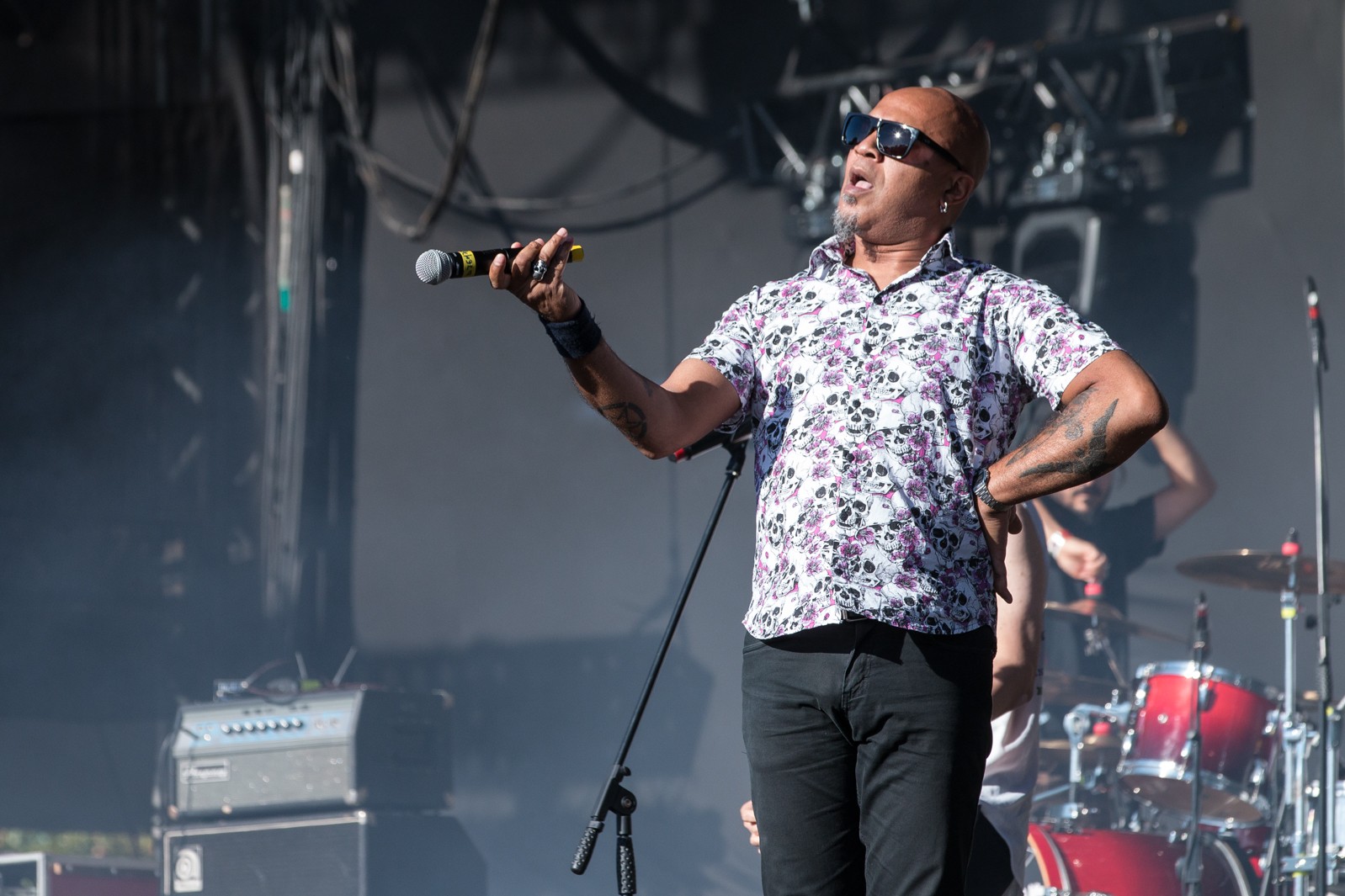 Clemente, da Plebe Rude e Inocentes, recebe alta 22 dias após cirurgia de emergência em MS