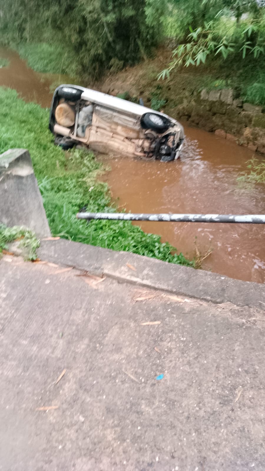 Motociclista morre em acidente com carro na Vila Cléo em Mogi das Cruzes