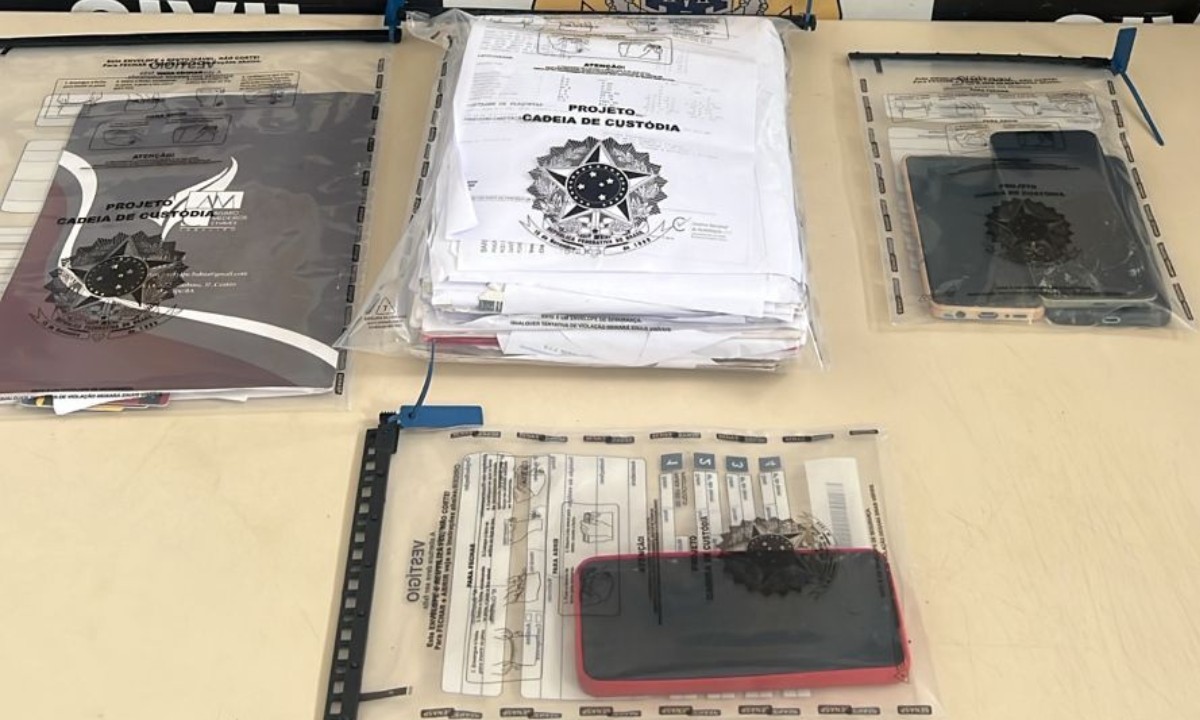 Dupla é presa suspeita de tentar fraudar benefícios do INSS com uso de documentos falsos na Bahia