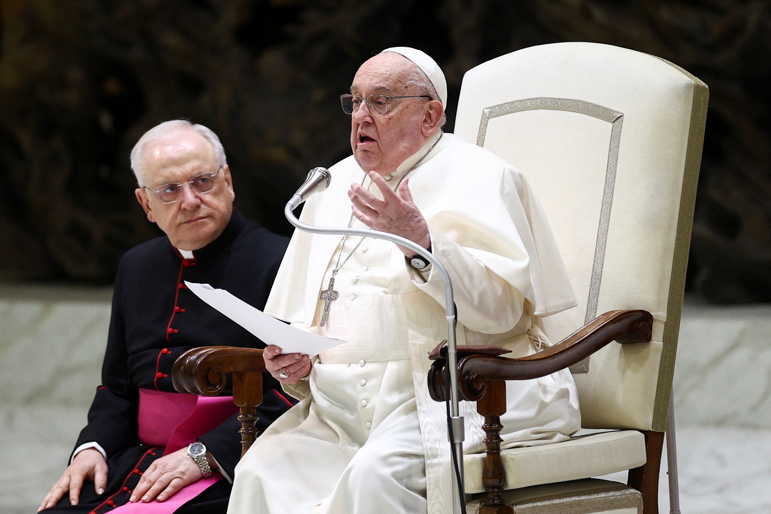 Papa Francisco fala de 'mentalidade machista' na Igreja e pede que freiras deixem de ser tratadas como 'empregadas'