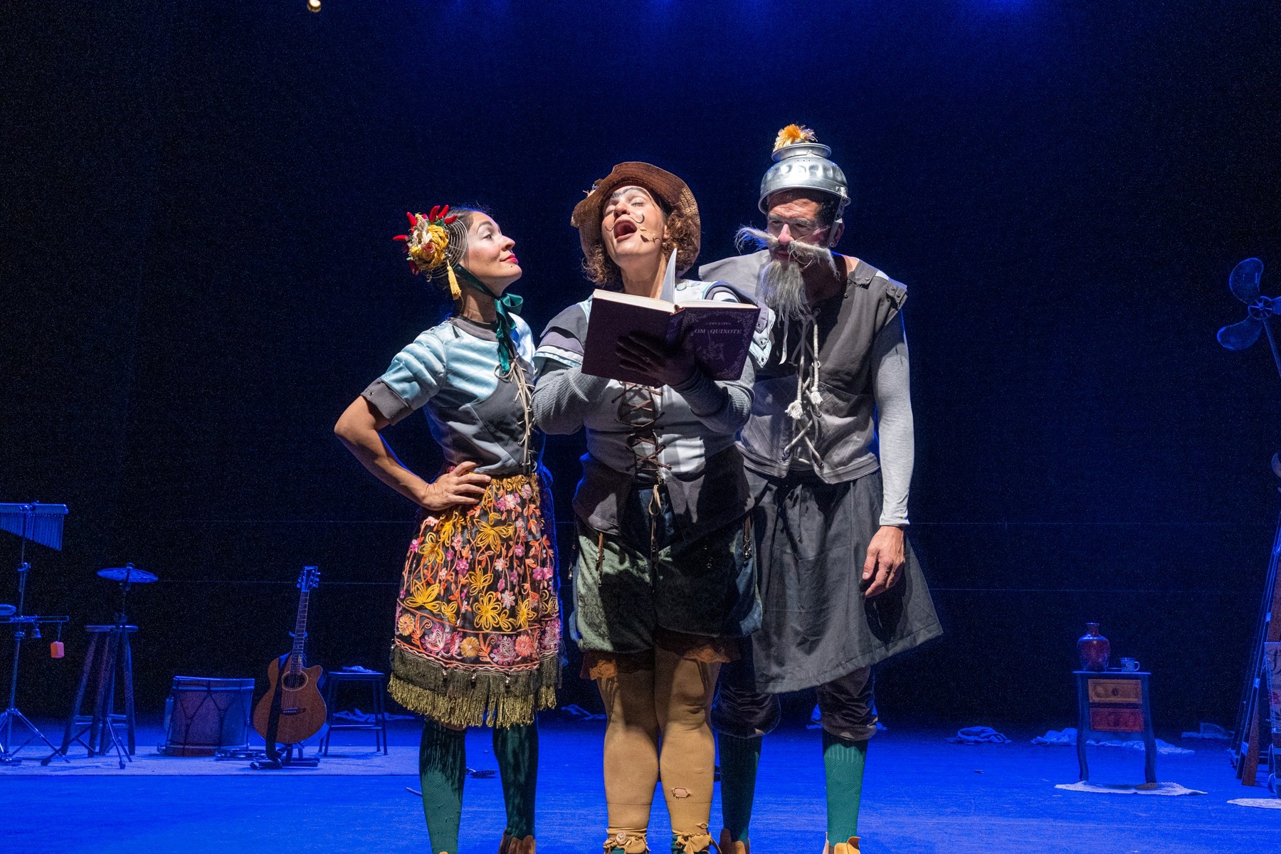 Espetáculo 'As Aventuras de Dom Quixote' chega ao Vale do Jequitinhonha com sessões gratuitas neste fim de semana