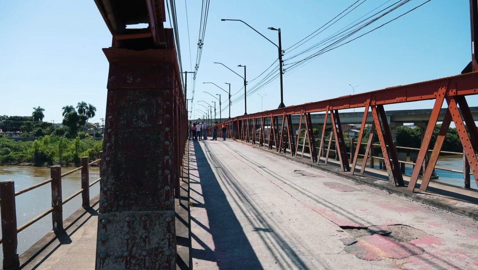 Ponte de Ferro completa dois meses interditada e segue em fase final de estudos técnicos em Campos 