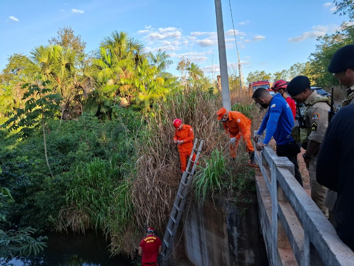 Corpo enrolado em panos é encontrado embaixo de ponte em Araguaína
