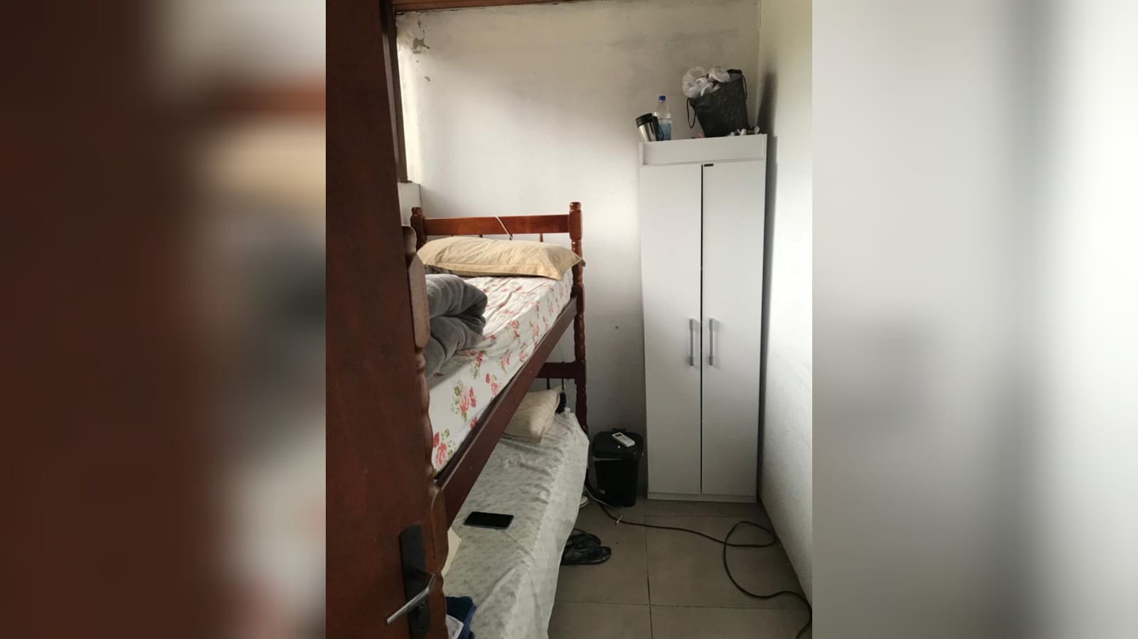 Clínica terapêutica é interditada após denúncias de sequestro e uso forçado de medicamentos em SC