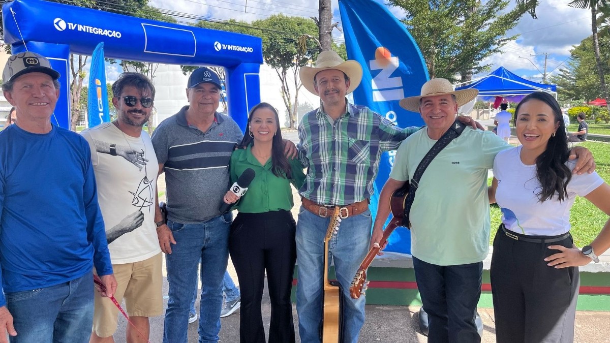 Integração no Bairro: viola, jogos, música, distribuição de livros e serviços de saúde marcam edição na Praça da Bíblia, em Divinópolis