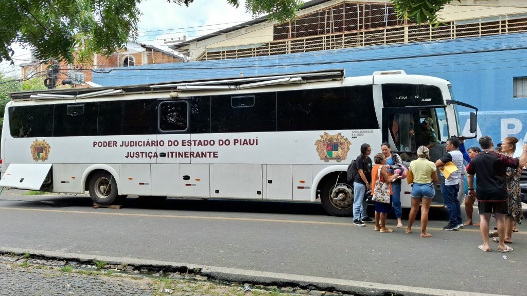 Justiça Itinerante oferece serviços gratuitos em Teresina de 5 a 9 de maio; veja próximos municípios atendidos