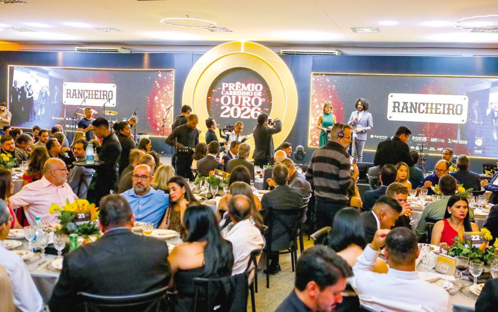 Em noite de gala, Carrinho de Ouro premia categorias do varejo supermercadista em Goiás 