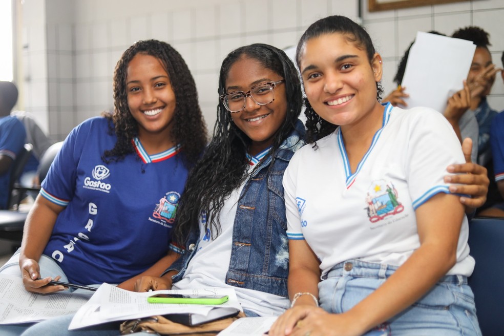 Estudantes da rede pública da Bahia — Foto: Amanda Chung