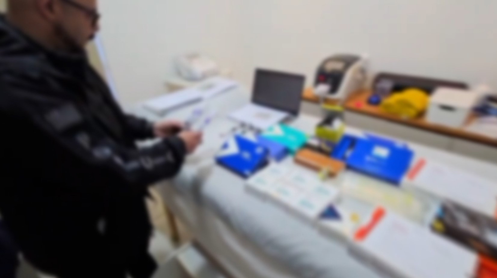 Esteticista é presa em flagrante ao aplicar caneta emagrecedora em cliente em clínica de Americana