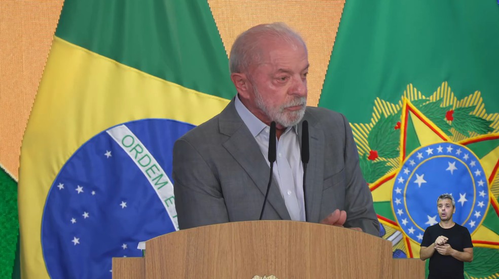 Lula anuncia medidas em cerimônia no Palácio do Planalto. — Foto: Reprodução/Youtube