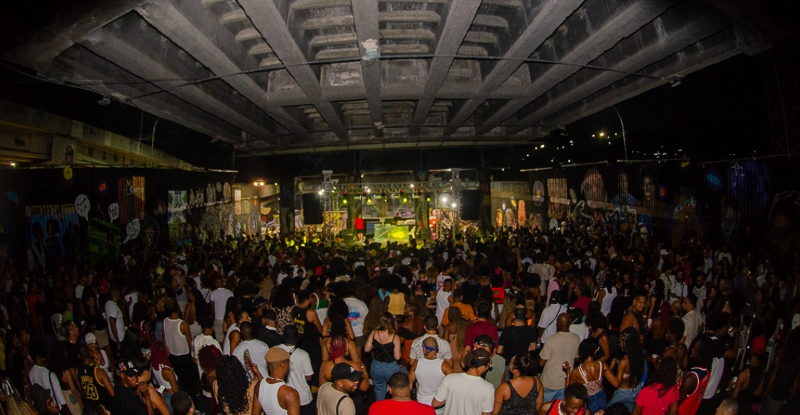 Baile Charme de Madureira: notícia no NY Times, evento criado há 35 anos é patrimônio do Rio, centro da cultura negra e já inspirou novelas